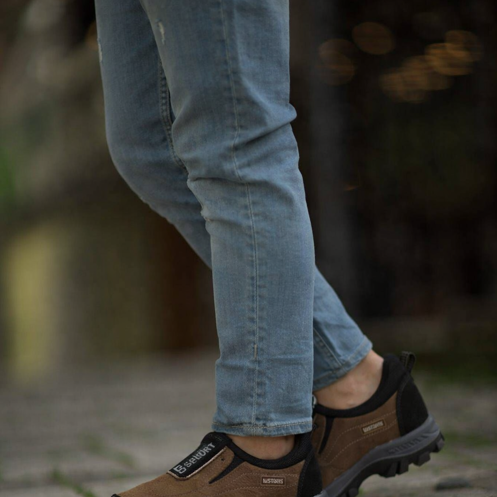 Rugged Slip-On Shoes for Men – Durable Comfort for Outdoor Use