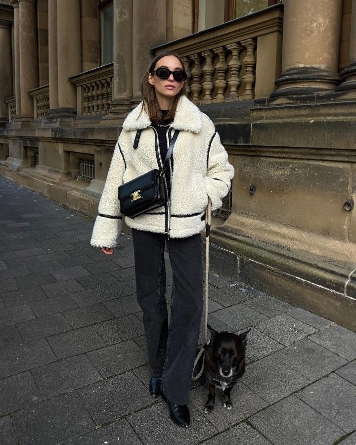Women's Oversized Sherpa Teddy Jacket, Hip-Length Zip Jacket with Wide Collar and Contrast Trim