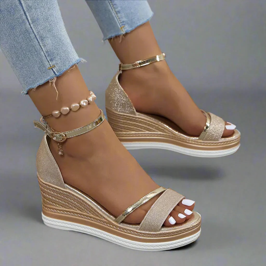 Women's Platformed Sandals - Classic Fit