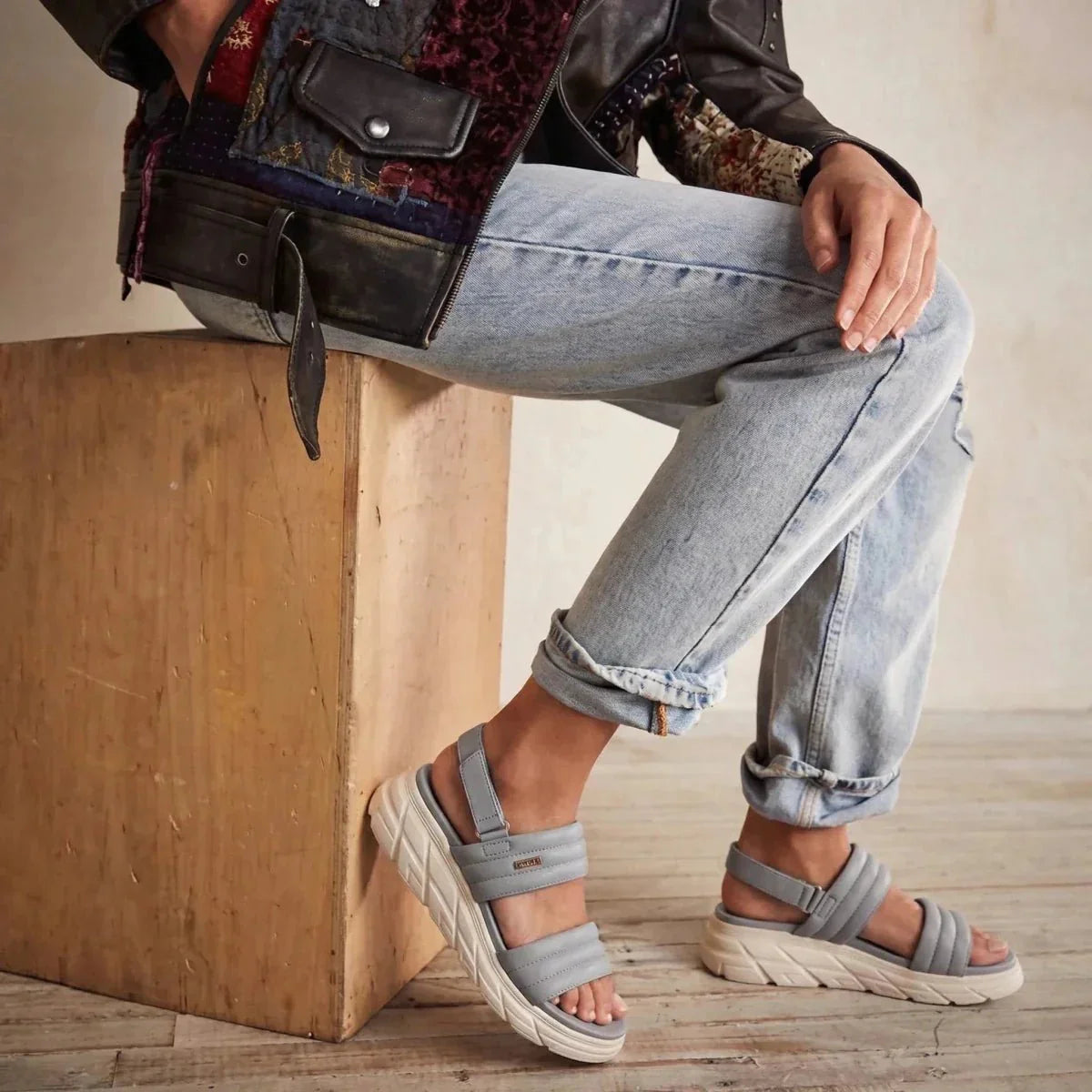 Women’s Orthopedic Roman Sandals – Platformed Sandals