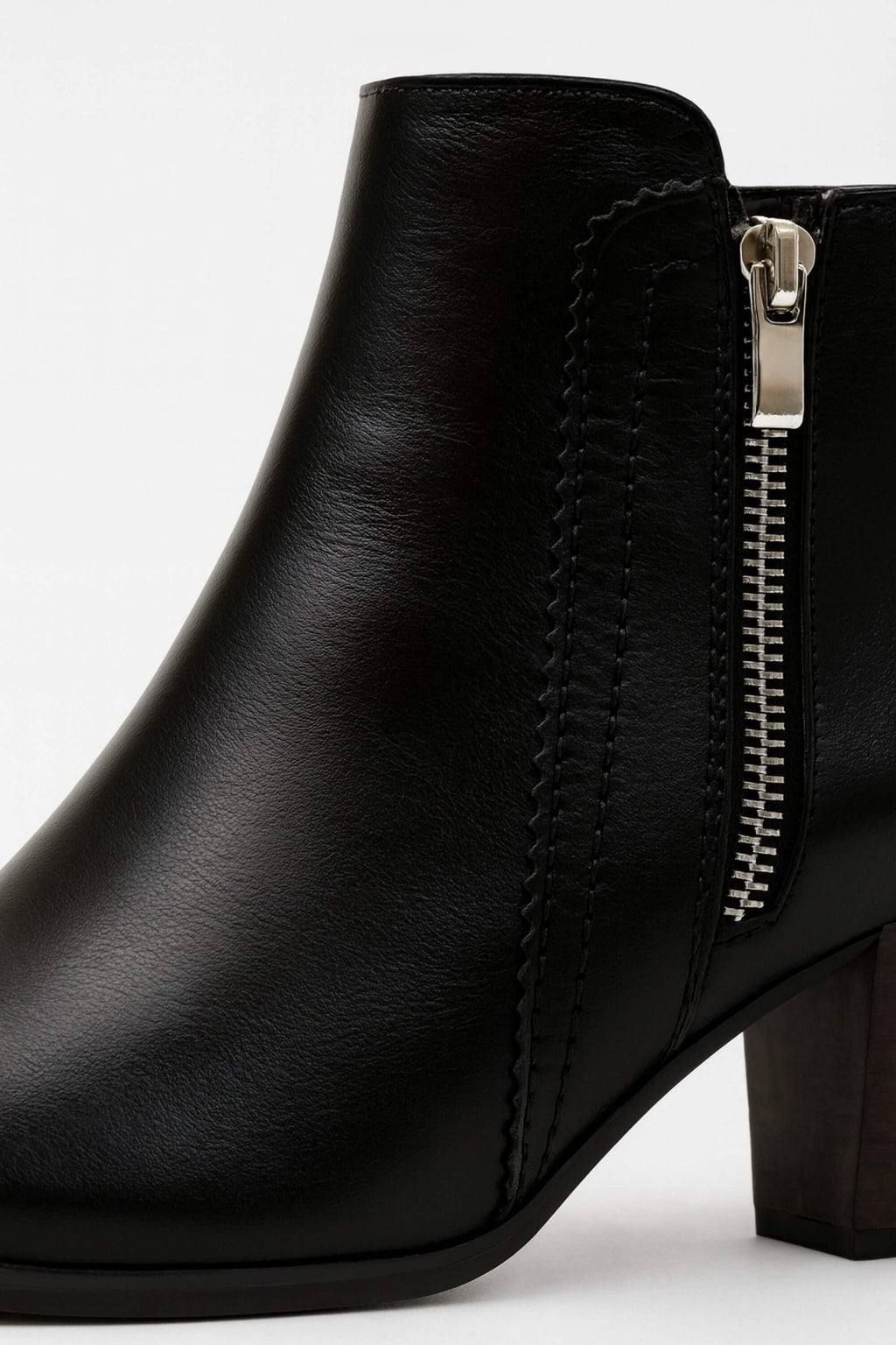 Women’s Ankle Boots - Chunky Mid-Heel with Side Zip