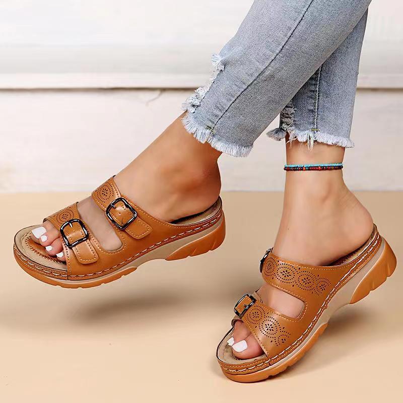 Women’s Buckle Strap Sandals | Adjustable Straps and Contoured Sole