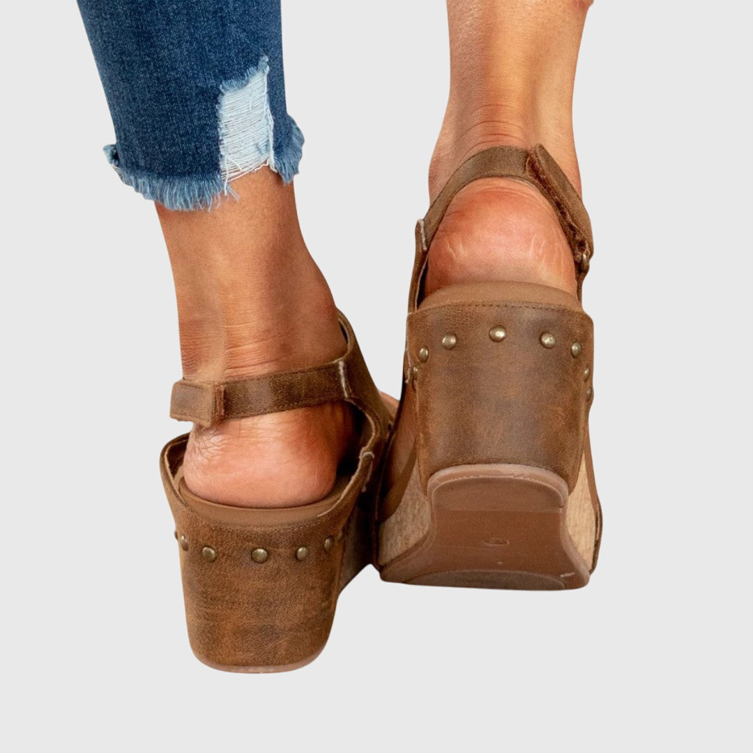 Women’s Comfort Sandals with Cushioned Sole