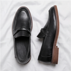 Men's Penny Leather Loafers with Platformed Sole - Pointed Toe Shoes