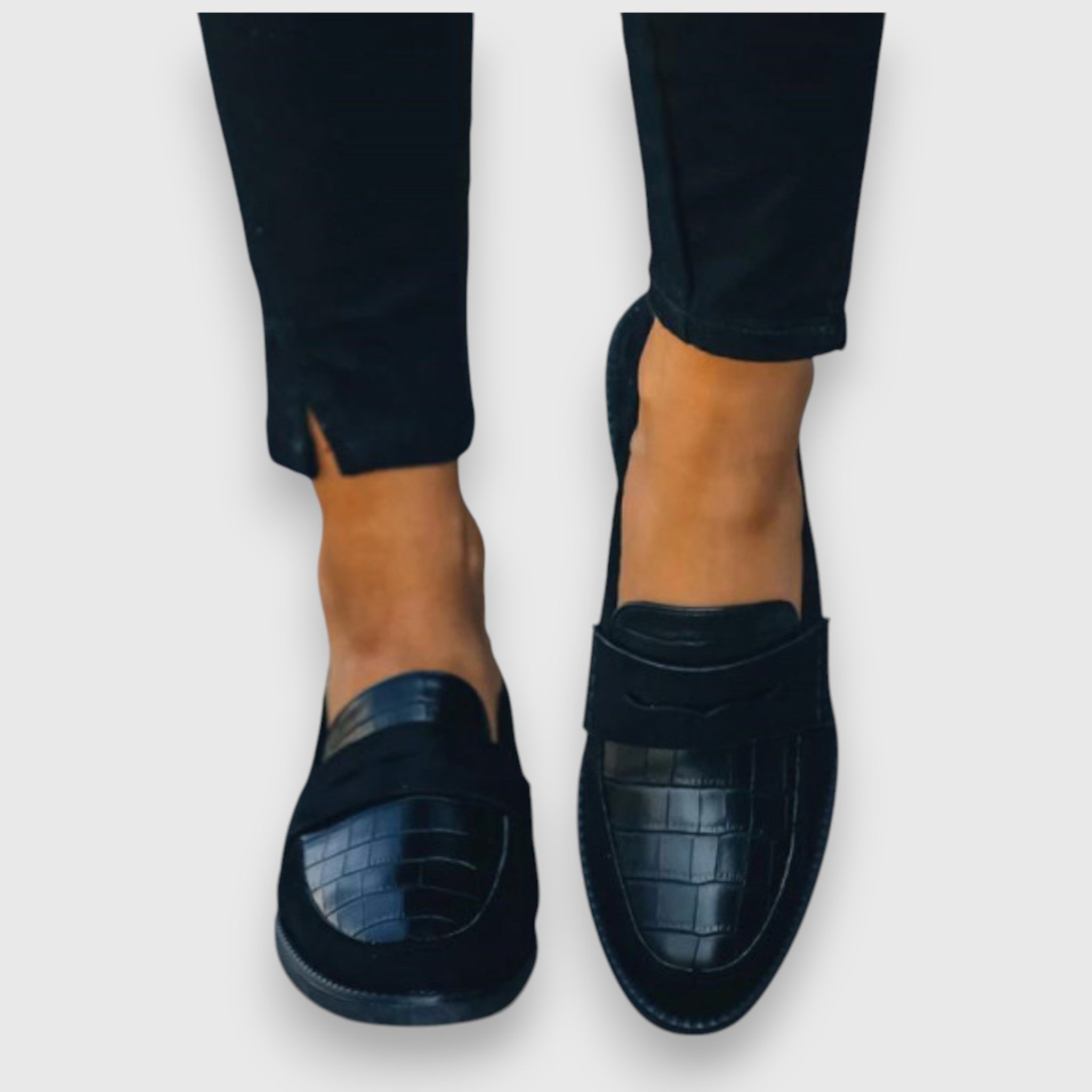 Women's Orthopedic Embossed Loafers - Croco Leather Printed Stylish Shoes